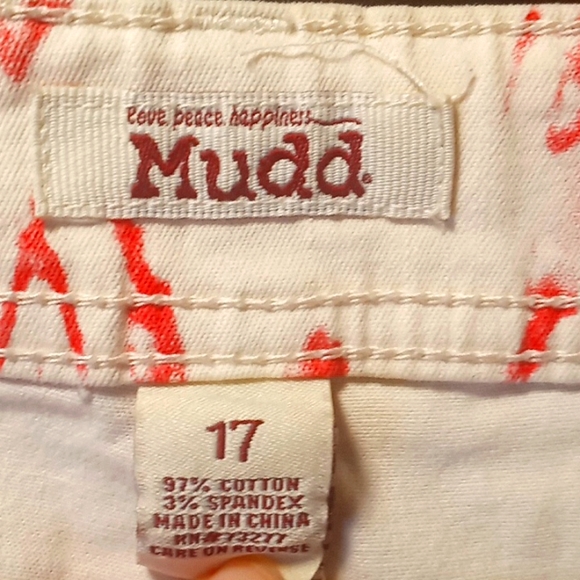 Mudd Shorts - Picture 3 of 4